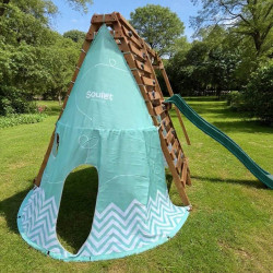 Aire de jeux en bois Apollon – Multi-activités avec toboggan, balançoires, escalade et tipi - Vue côté zoom tipi