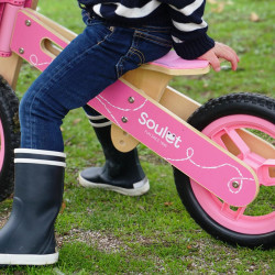 Draisienne bois rose pour enfant - Zoom sur le cadre