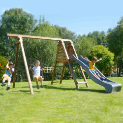 Balançoire avec toboggan en bois traité carré, Objectif Nature 3 agrès - Fleur - Ambiance vue 3/4 droite
