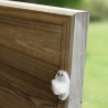 Cabane en bois traité avec terrasse et banc enfant - Heidi - Zoom sur la porte