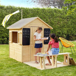 Cabane en bois avec terrasse et banc pour enfants - Grace