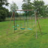 Portique balançoire en métal 3 agrès pour enfant MALO MENTHE - image ambiance dans jardin