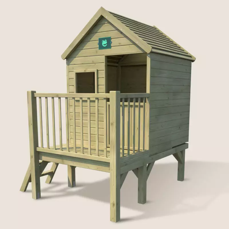 Vue de 3/4 de la cabane Winny à pilotis teintée marron avec balcon sur fond beige