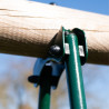Zoom fixation agrès vis-à-vis / face-à-face poutre centrale portique en bois