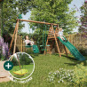 Balançoire en bois 4 agrès et toboggan TULIPE BATEAU - Vue d'ambiance - Portique dans un jardin avec enfants jouant sur la struc