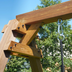 Portique balançoire en bois traité carré, 2 agrès - Ambre - Angle poutre carré
