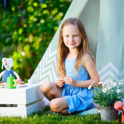 Aire de jeux avec balançoire 2 agrès, tipi, mur d'escalade et toboggan APOLLON