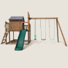 Grande aire de jeux en bois avec cabane sur pilotis vue de face avec long toboggan