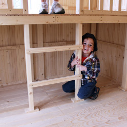 Cabane en bois haute sur pilotis pour enfant - Duplex - Zoom sur l'échelle intérieure