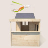 Cabaña de madera con zona de juegos infantiles – Sarah