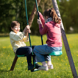 Columpio de madera con plataforma, 3 aparatos y tobogán - Violette - Zoom sobre el vis-à-vis / cara a cara