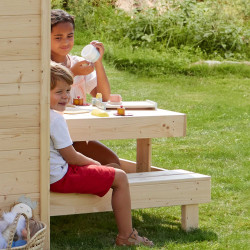 Cabaña de madera con mesa y cocina para niños BLANCHA - Vista ampliada de la mesa
