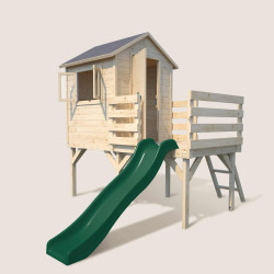 Cabaña de madera sobre pilotes con tobogán para niños – Joséphine