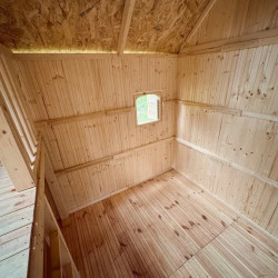 Cabaña alta de madera sobre pilotes para niños - Duplex
